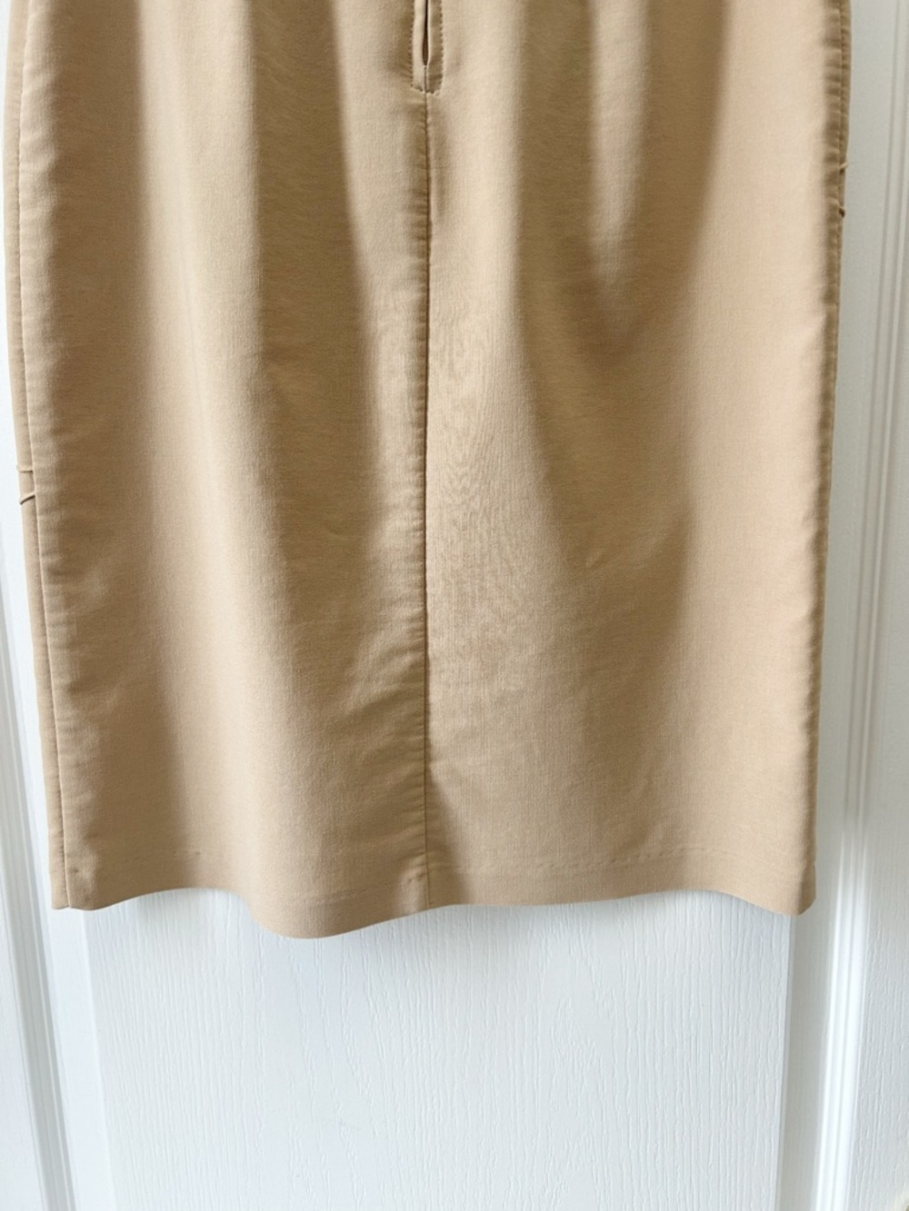 Garage Tan Beige Pencil Skirt with Diagonal Seams Camel Size 4 - Picture 8 of 12